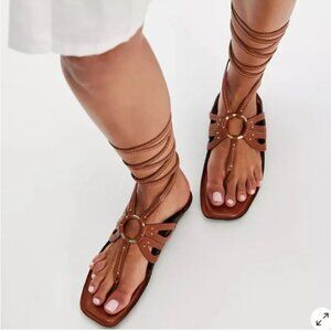 Free People Dragonfly Leather Wrap Strappy Thong Brown Square Sandals Size 7.5